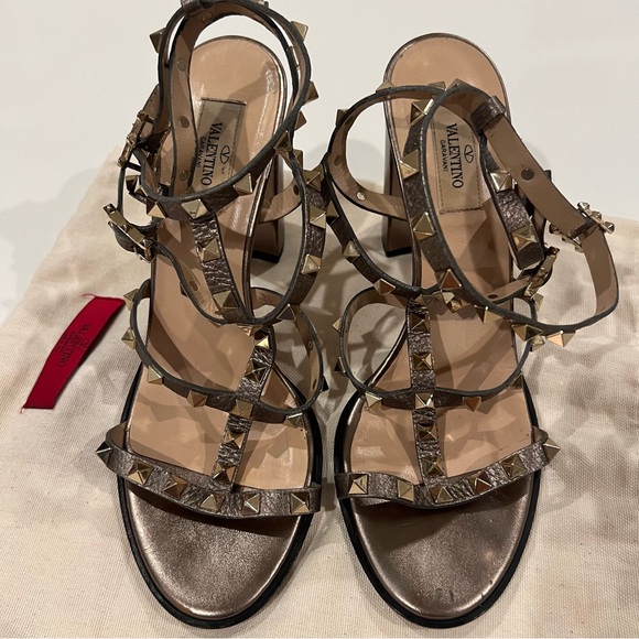 Valentino Rockstud Block Heel Sandals - Picture 7 of 7